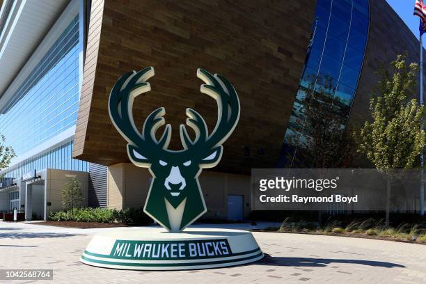 Milwaukee Bucks trades Jrue Holiday