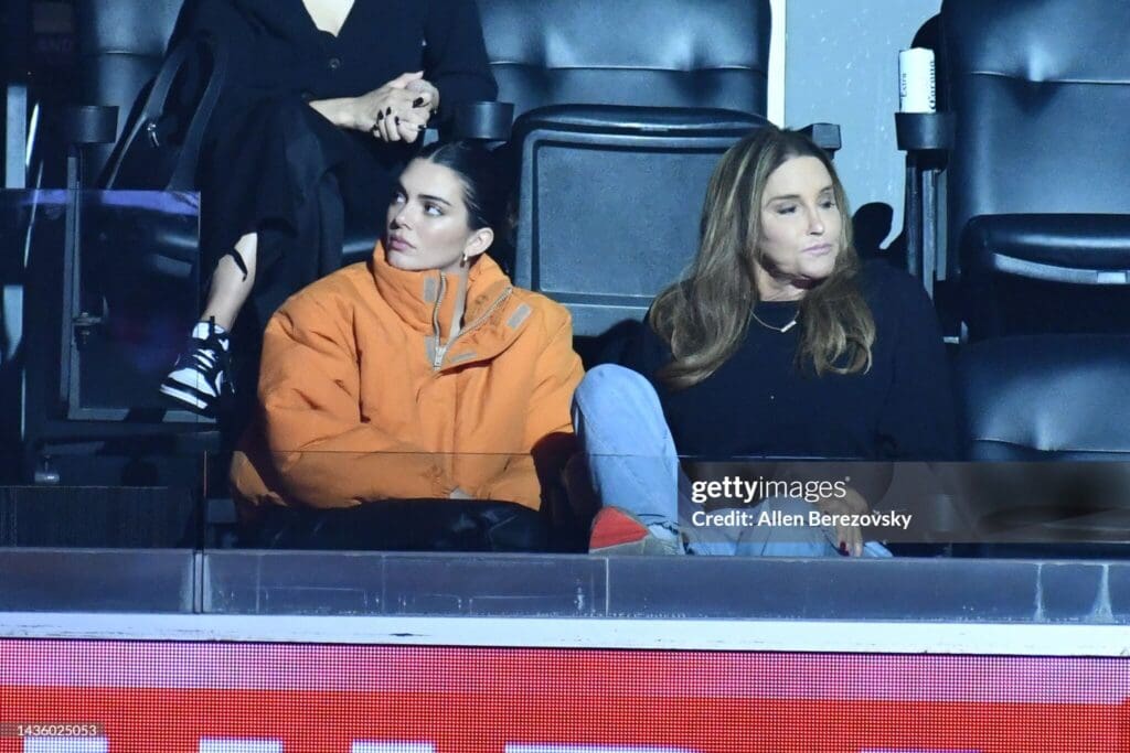 Celebrities At The Los Angeles Clippers GameLOS ANGELES, CALIFORNIA - OCTOBER 23: Kendall Jenner (L) and Caitlyn Jenner attend a basketball game between the Los Angeles Clippers and Phoenix Suns at Crypto.com Arena on October 23, 2022 in Los Angeles, California. (Photo by Allen Berezovsky/Getty Images)