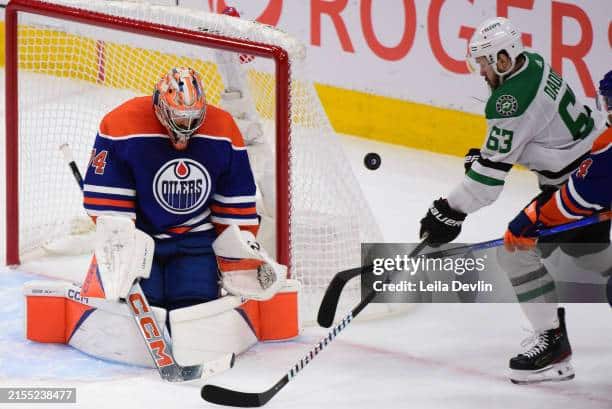 Oilers vs Stars in Game 4