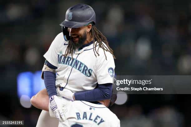 The Seattle Mariners continue to stay red-hot.