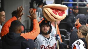 The Detroit Tigers defeated the Marlins in the first game of their tree-game set.