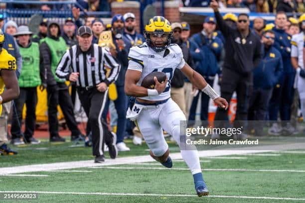 Michigan Wolverines QB Alex Orji