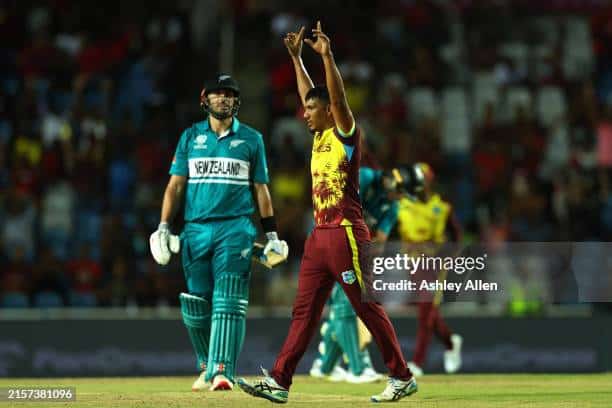 West Indies beat New Zealand to Qualify for the Super 8