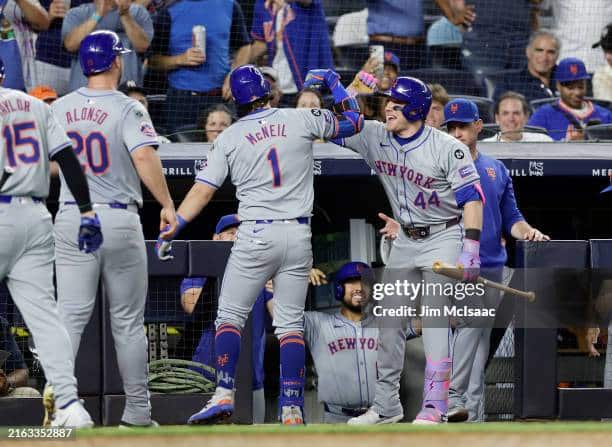 The New York Mets won their ninth straight game on Saturday.