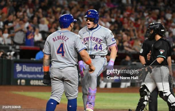 The New York Mets secured three-game sweep over the Boston Red Sox tonight.