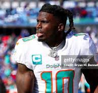 WR Tyreek Hill #10 arrested in Miami, FL