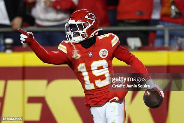 The Cleveland Browns are reportedly signing former Kansas City Chiefs wide receiver Kadarius Toney after working him out last week.