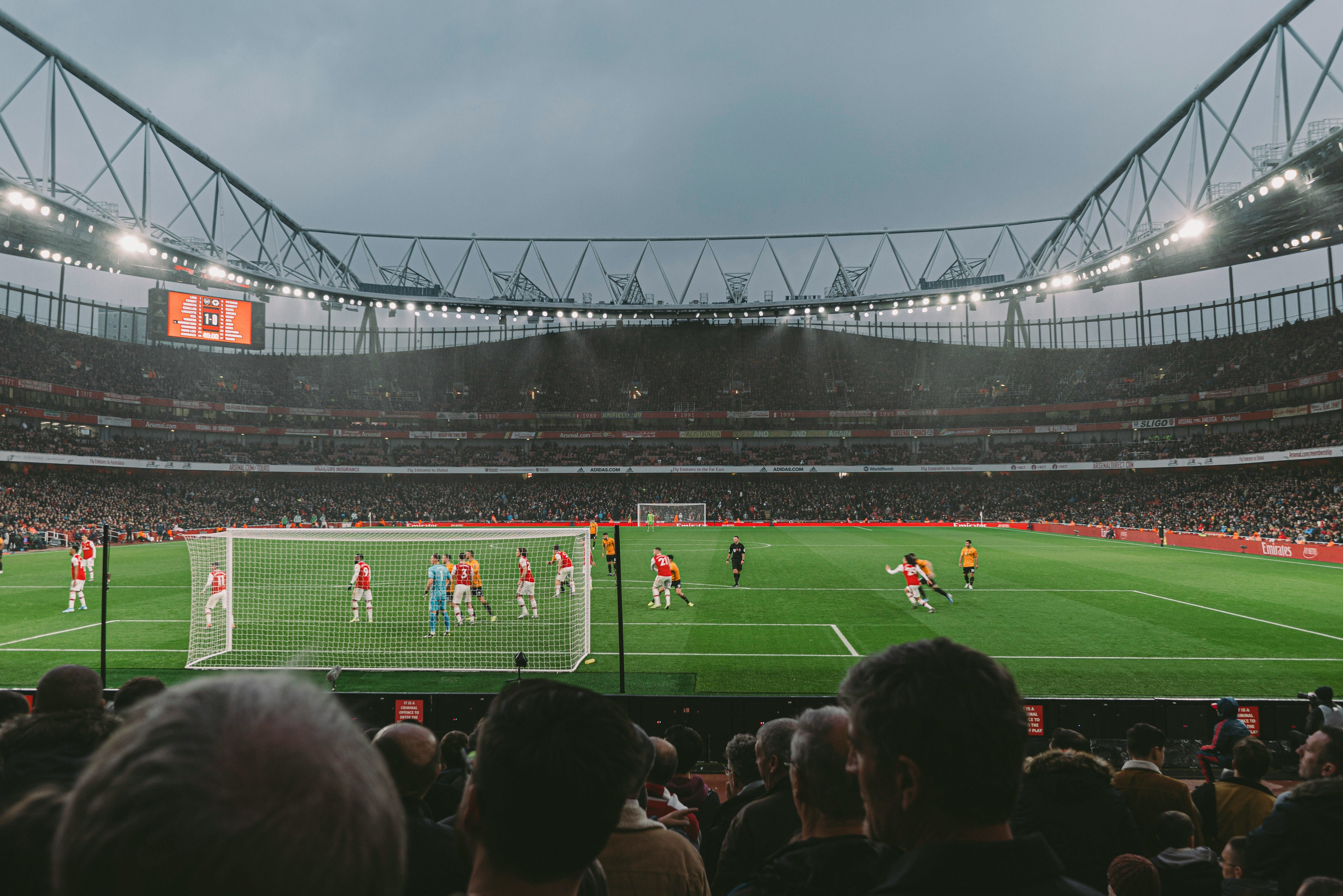 Leandro Trossard wins it for Arsenal