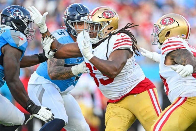 The San Francisco 49ers are welcoming back Kalia Davis.