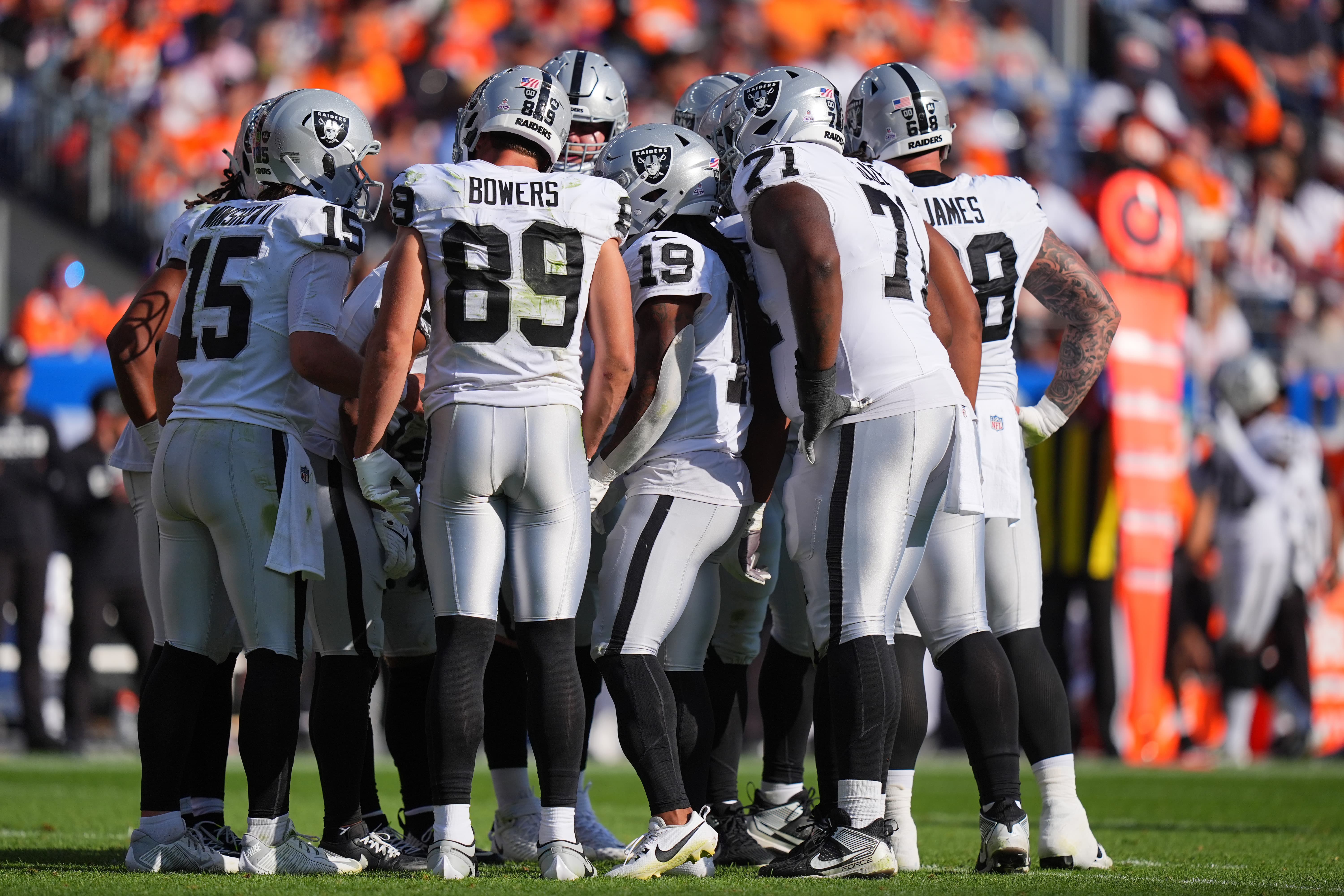 The Las Vegas Raiders need to get their act together against the Steelers.