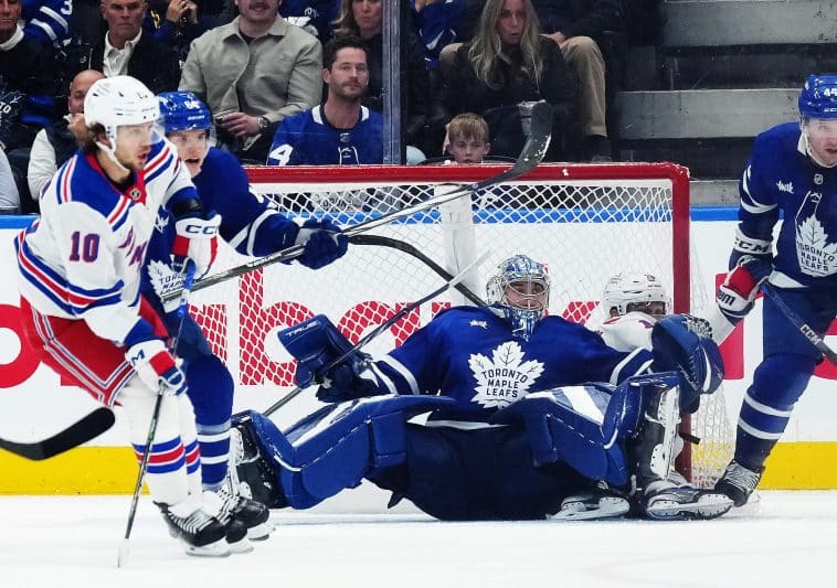 The Toronto Maple Leafs face the Tampa Bay Lightning tonight.