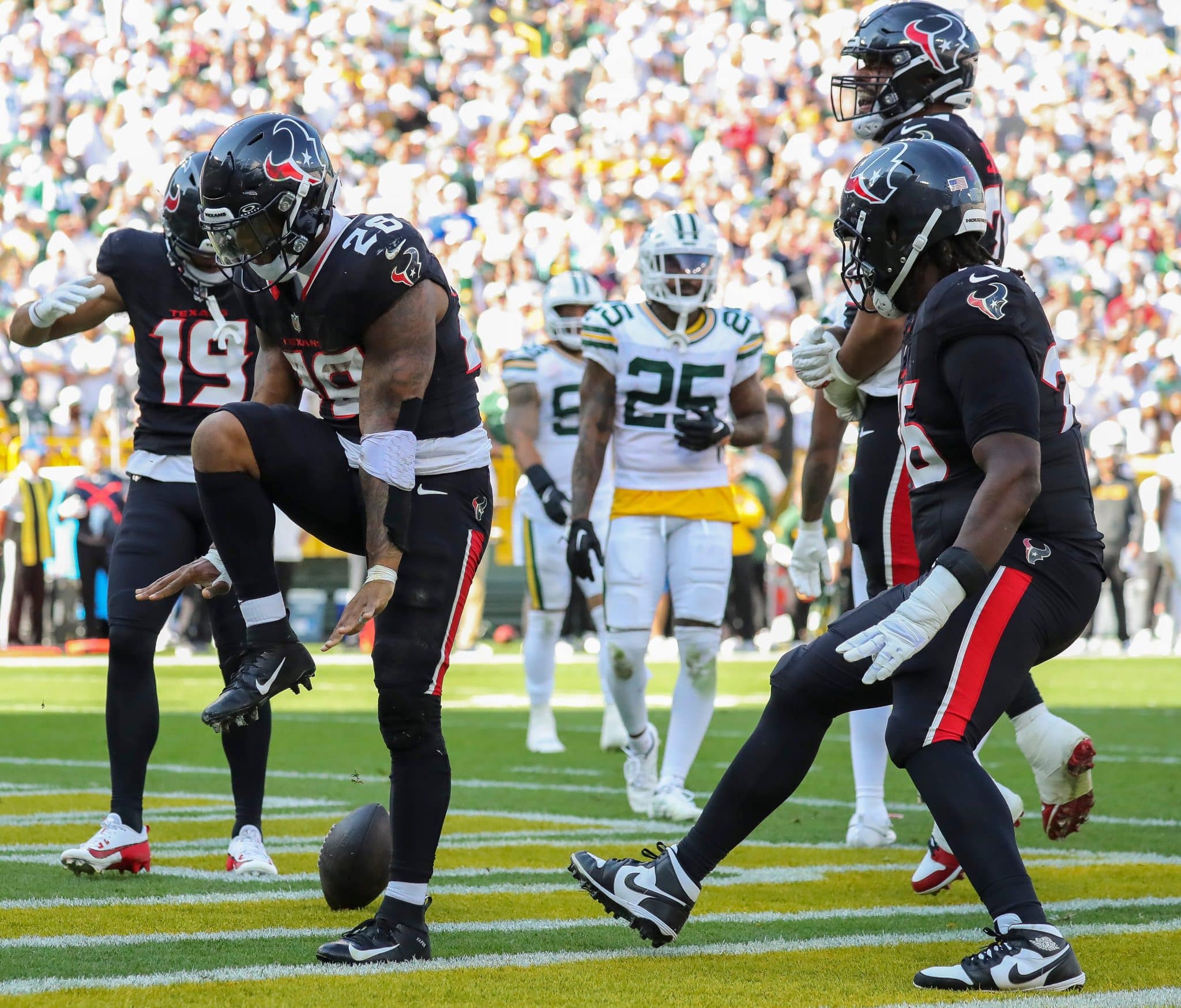 The Houston Texans look to defeat the Houston Texans on Sunday.