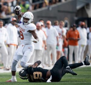 The Texas Longhorns squeaked past Vanderbilt.