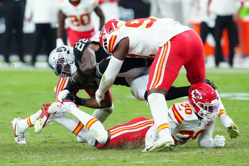 The Kansas City Chiefs continued their winning ways by defeating the Las Vegas Raiders.