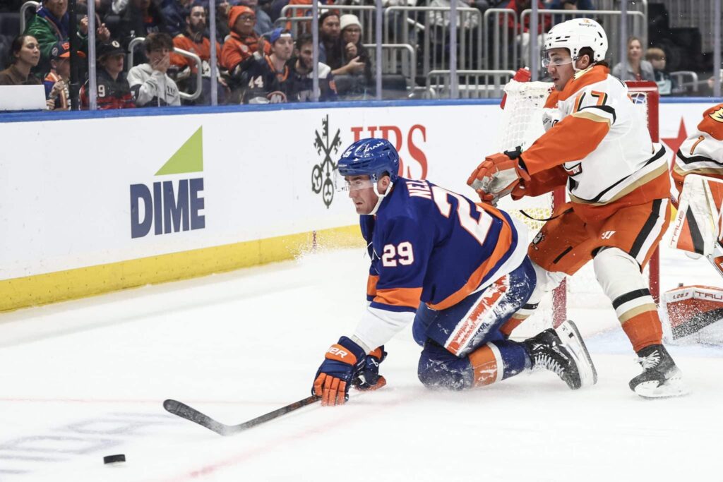 The New York Islanders look to rebound tonight against the Columbus Blue Jackets.