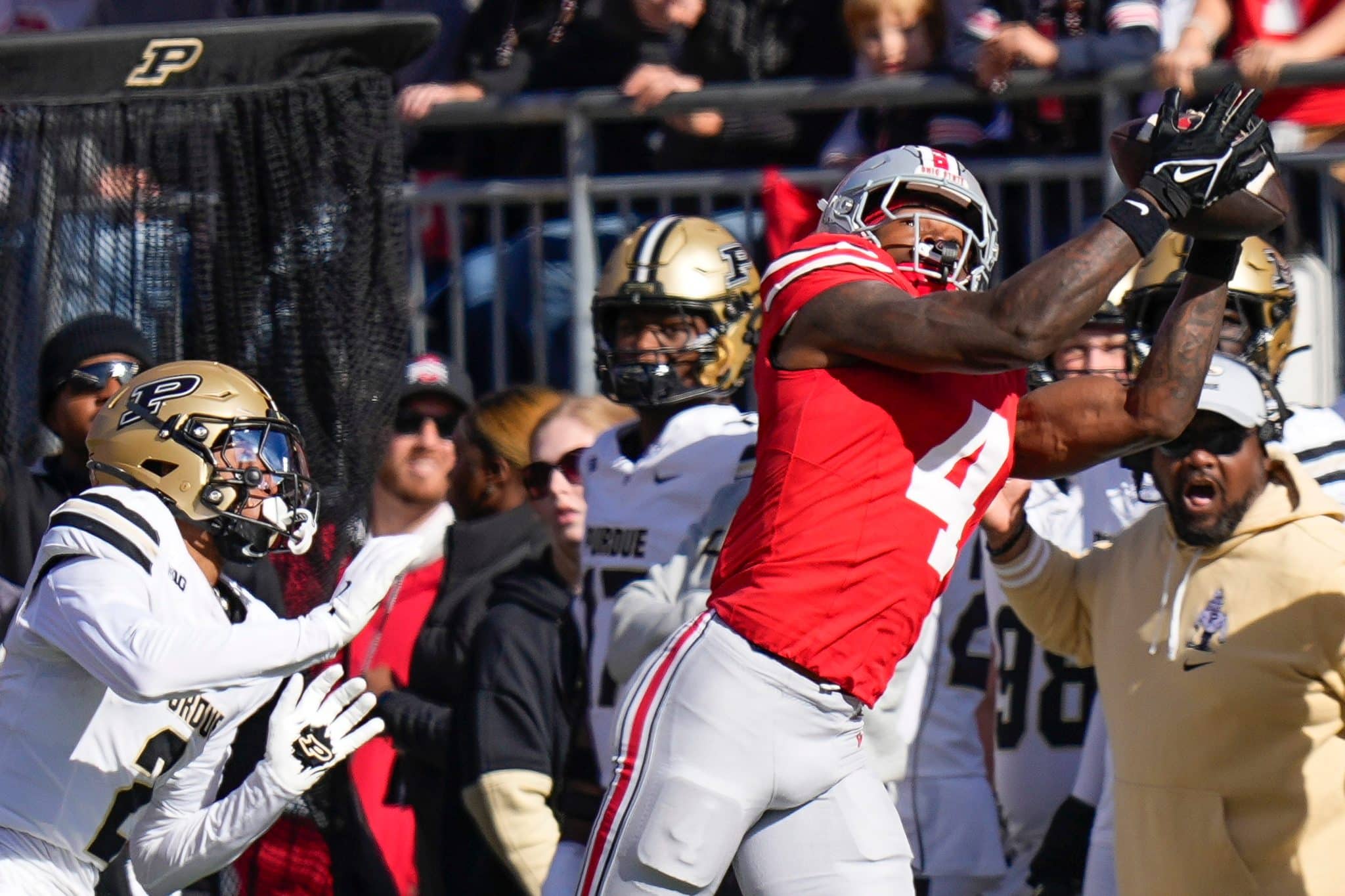 Jeremiah Smith helped power Ohio State to a dominant victory.