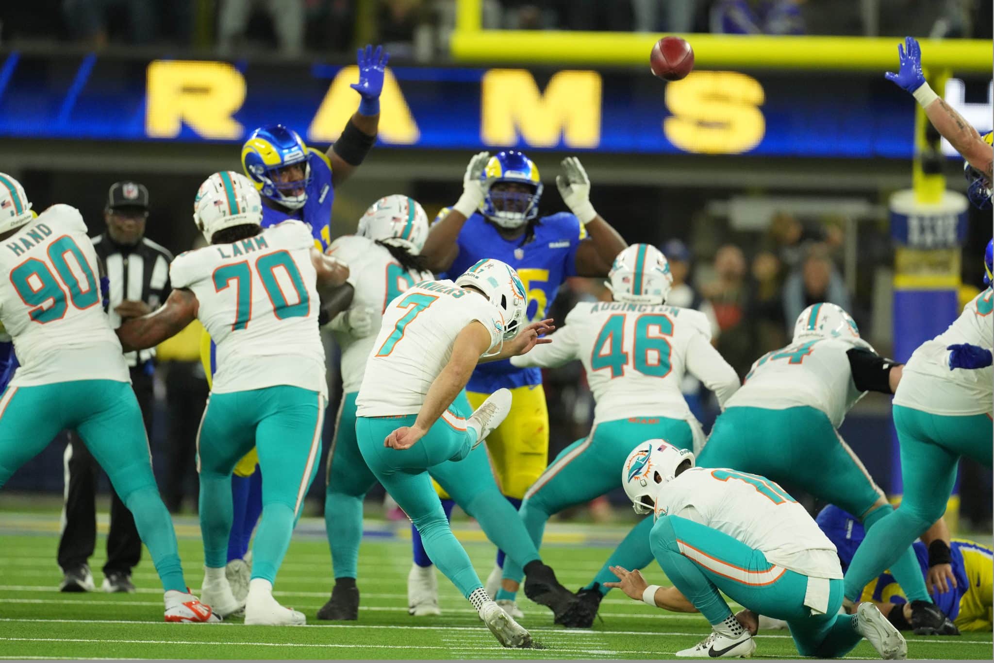 The Miami Dolphins kept hope alive with a win last night against the Los Angeles Rams.