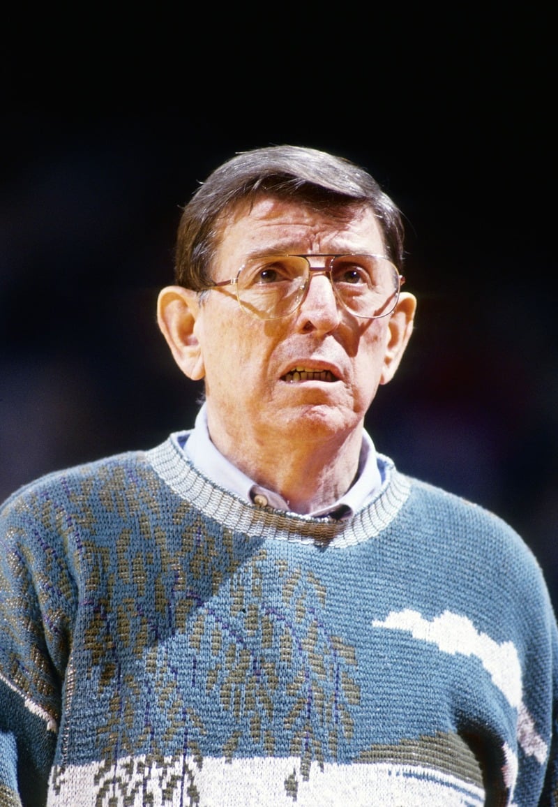 Lou Carnesecca