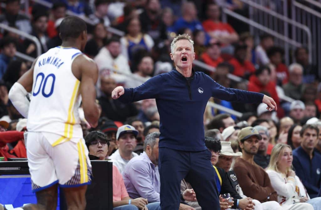 Steve Kerr rips officials after the Warriors lose to the Rockets