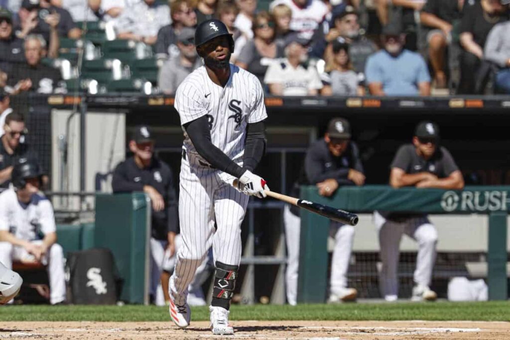 Chicago White Sox, Luis Robert Jr take on the Chicago Cubs