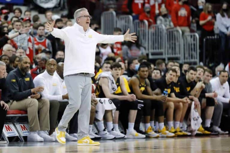 Iowa Hawkeyes fire Fran McCaffrey