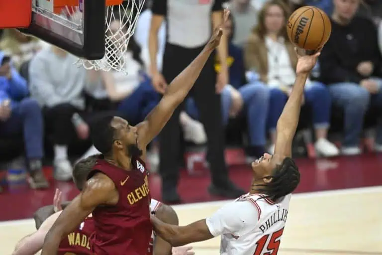 Cleveland Cavaliers Evan Mobley wins DPOY