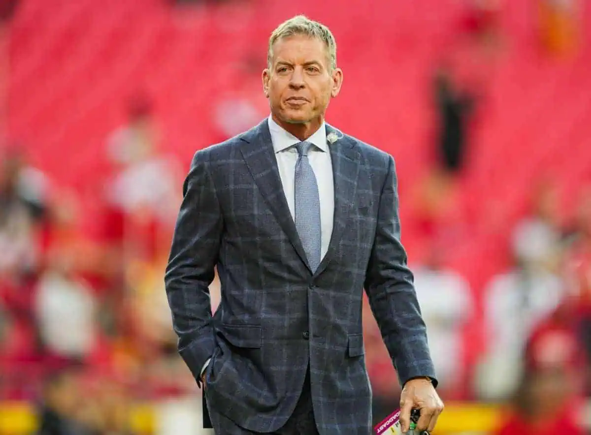 Dallas Cowboys legend Troy Aikman