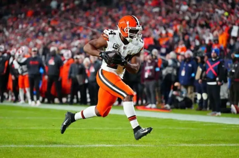 Houston Texans reportedly interested in Nick Chubb