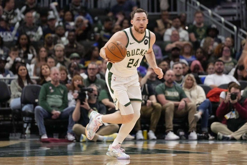 Pat Connaughton