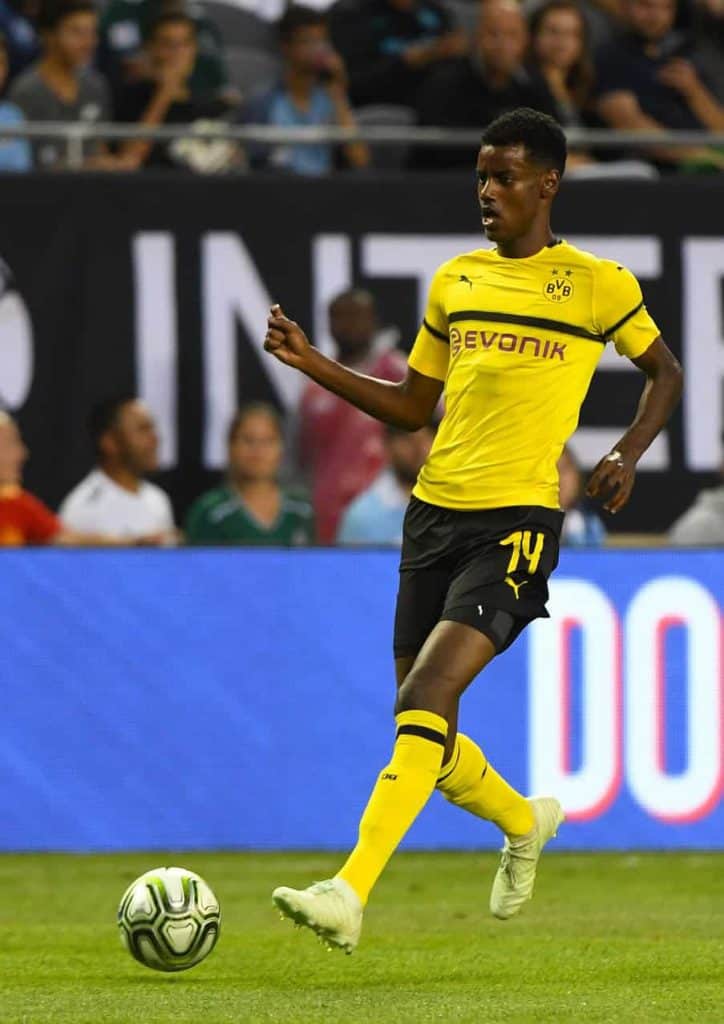 Why Alexander Isak Still Only Wants Liverpool Despite Home Meeting