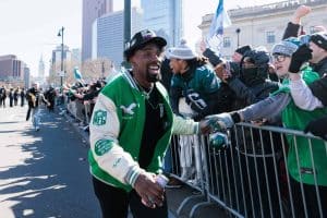 Eagles trade Thomas Booker for Jakorian Bennett