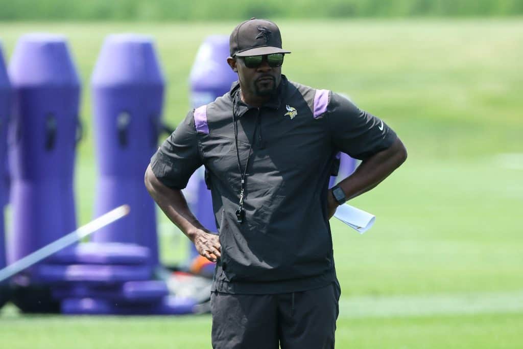 Minnesota Vikings Brian Flores