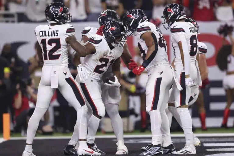 Houston Texans DeMeco Ryans and Nick Chubb
