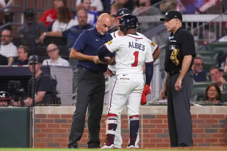 Ozzie Albies Exits Game With Wrist Injury