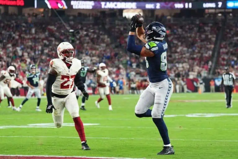 Seattle Seahawks Lead Arizona Cardinals 14-3 At Halftime