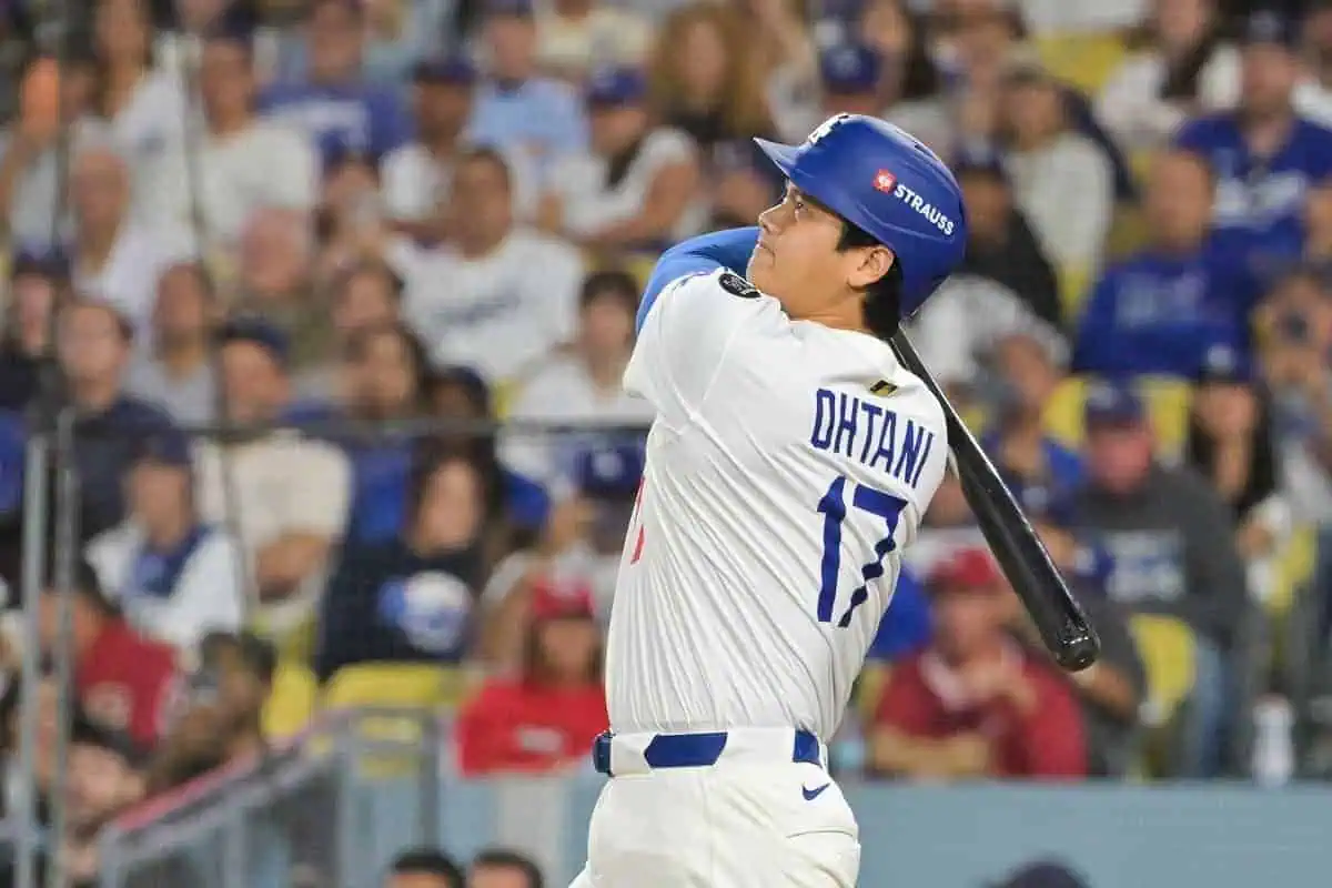 Shohei Ohtani hits a fifth inning homer for the Dodgers.