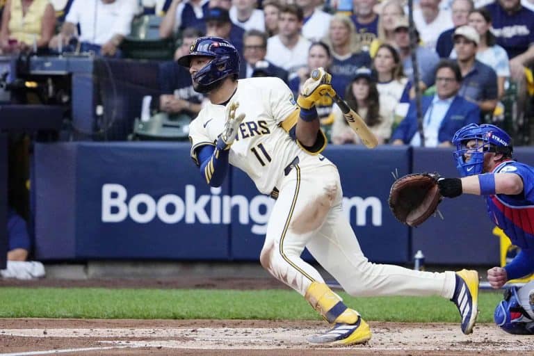 Brewers Crush Cubs in Explosive Game 1, Chourio Makes History Before Injury as Counsell’s Return Sparks Emotional Showdown 