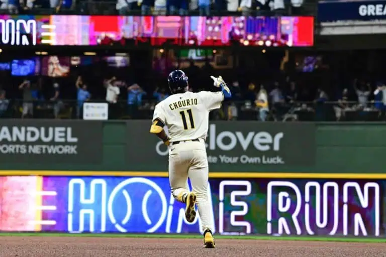 When a Milwaukee Brewers Fan Crossed the Line: The ICE Comment That Cost a Career