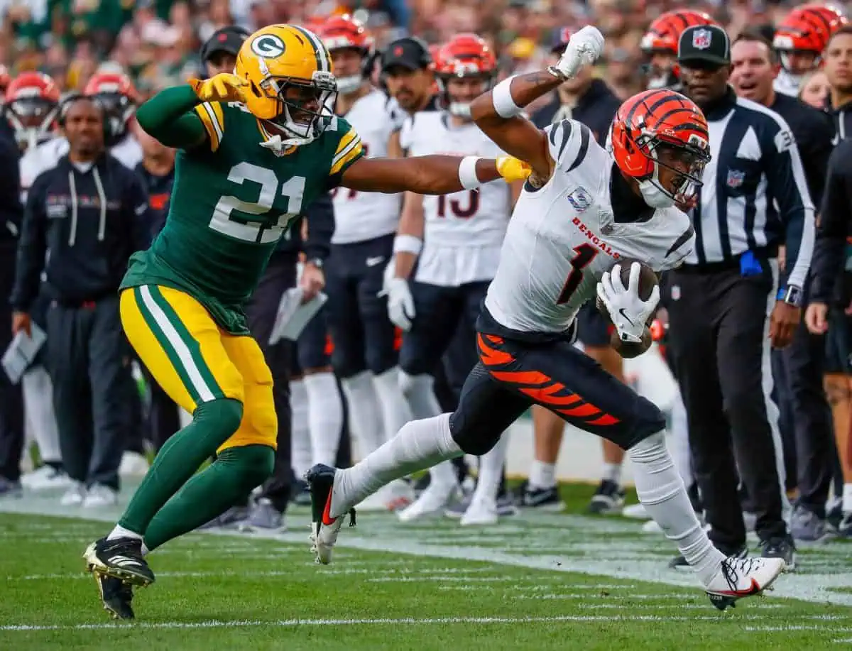 Green Bay Packers Nate Hobbs