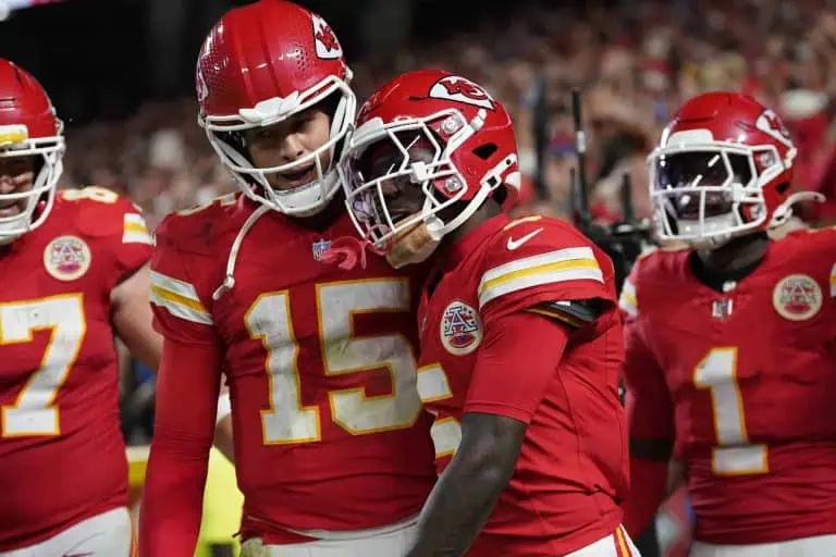 Chiefs End Lions’ Win Streak with 30-17 Victory in Prime Time