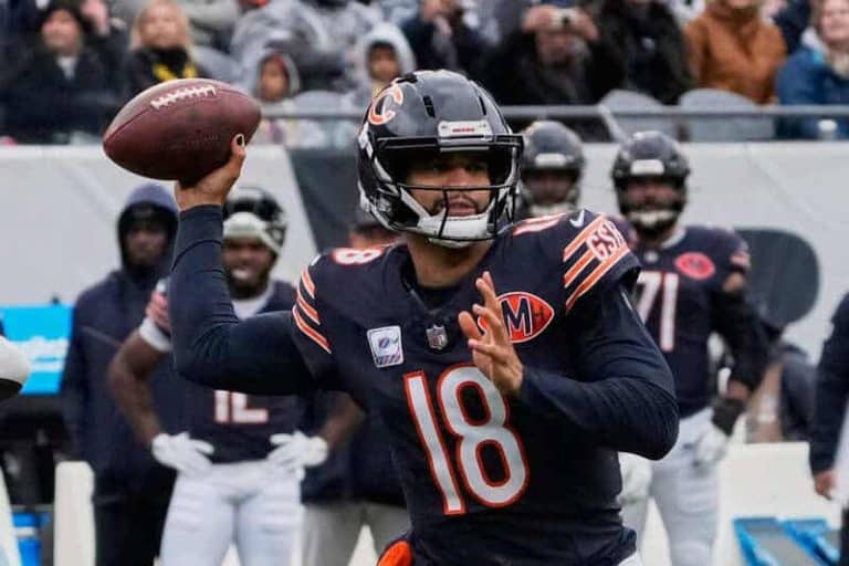Chicago Bears Overwhelm the New Orleans Saints To Improve To 4-2