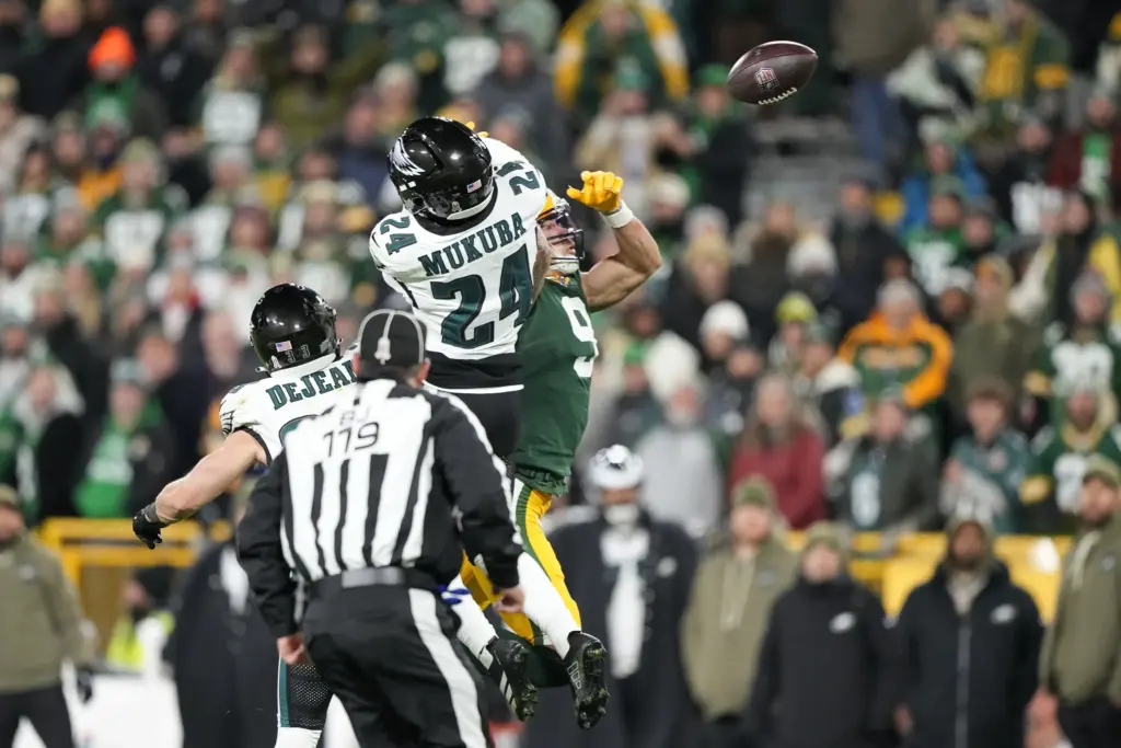Andrew Mukuba Deflects a  pass vs Green Bay Packers