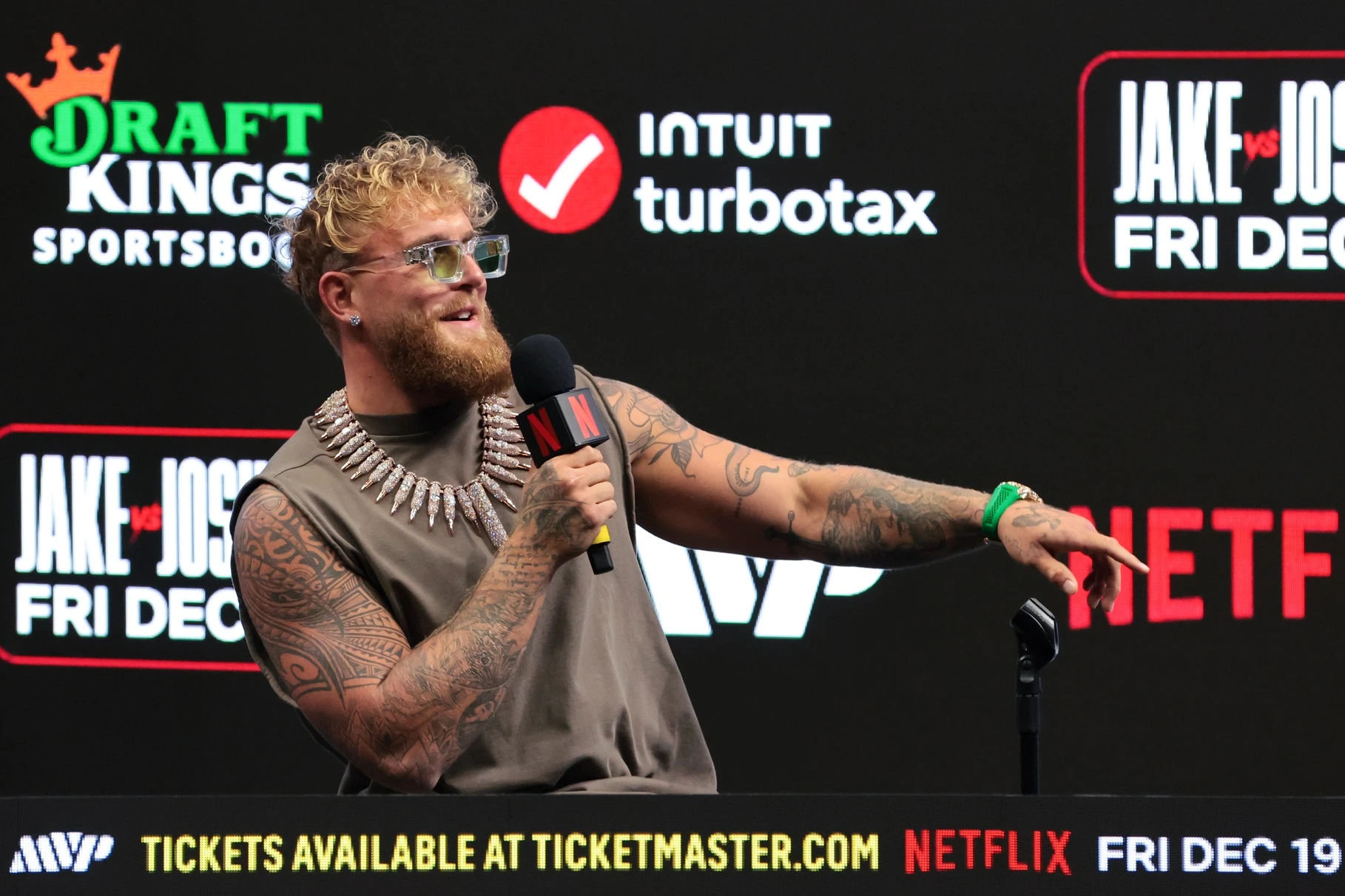 Jake Paul speaking in a press conferece