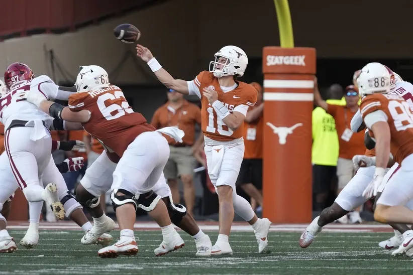 Texas Longhorns Quarterback Arch Manning had a game for the ages.