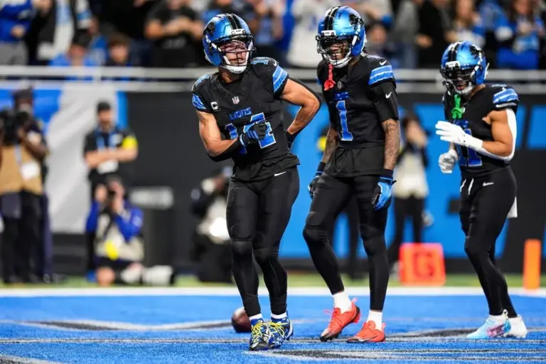 The Detroit Lions fended off a huge upset from the New York Giants.