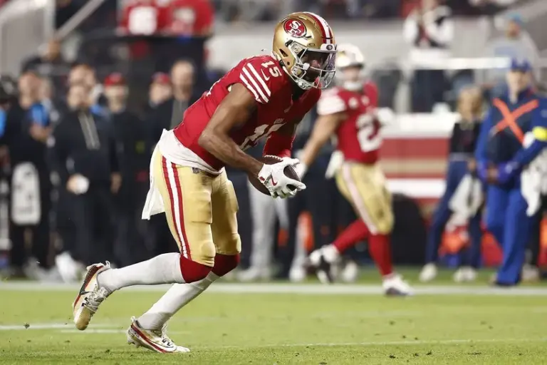 Jauan Jennings punched Tre'von Moehrig after a cheap shot.