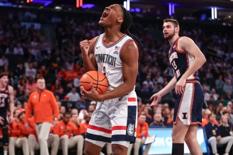 UConn knocks Illinois