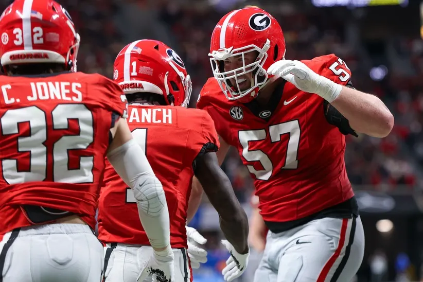 Georgia Bulldogs beat Georgia Tech