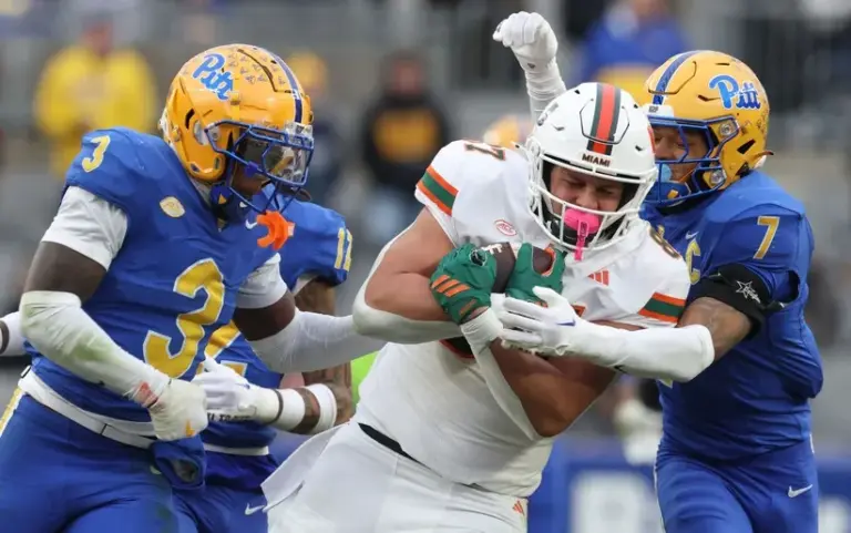 Miami Hurricanes beat the Florida Panthers.