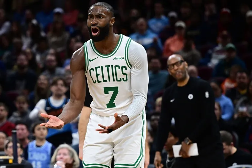 The Boston Celtics beat the Cleveland Cavaliers.